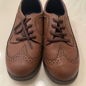 Carter’s Brown Oxford Dress Shoe size 11
